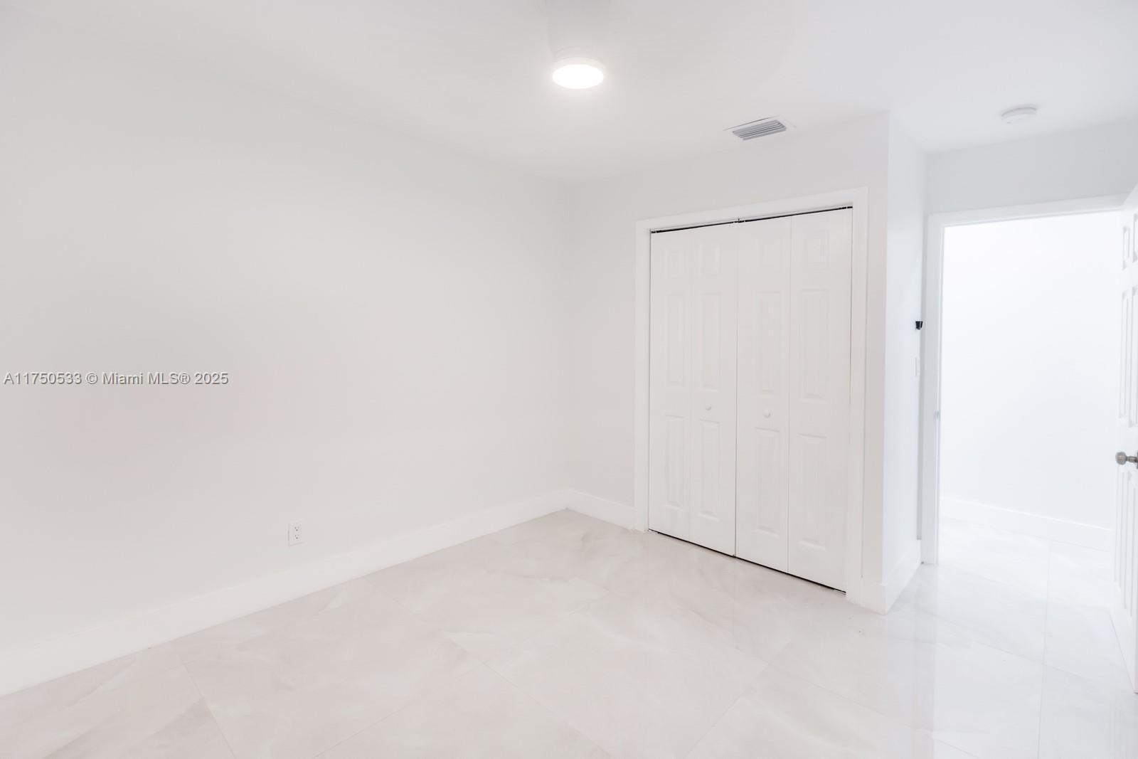 2807 NW 9th St, Fort Lauderdale, Florida image 33