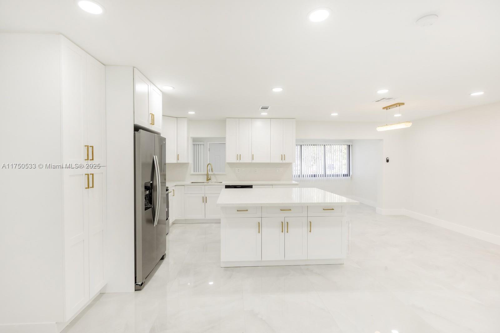 2807 NW 9th St, Fort Lauderdale, Florida image 7