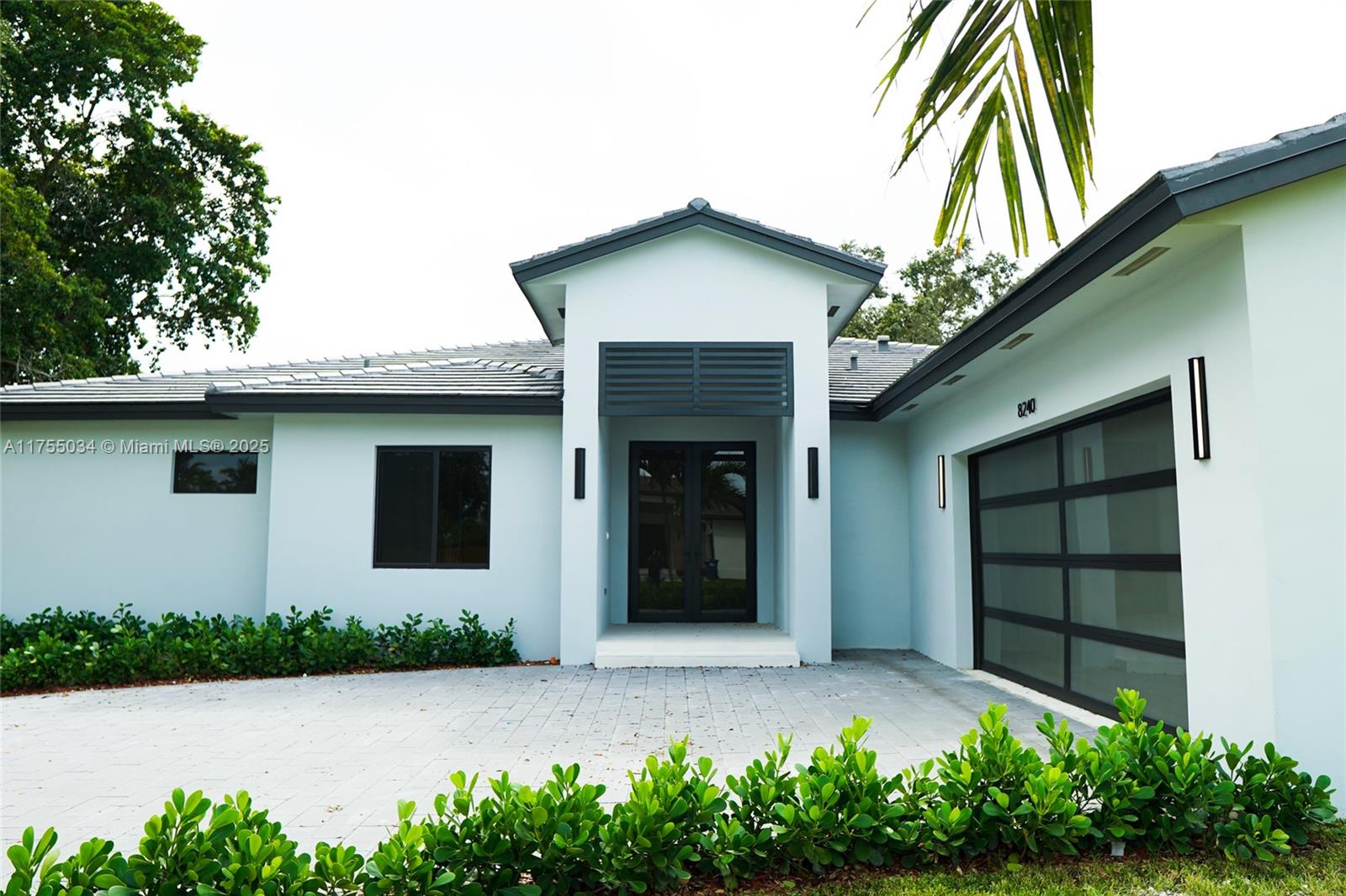 8230 SW 193rd Ter, Cutler Bay, Florida image 2