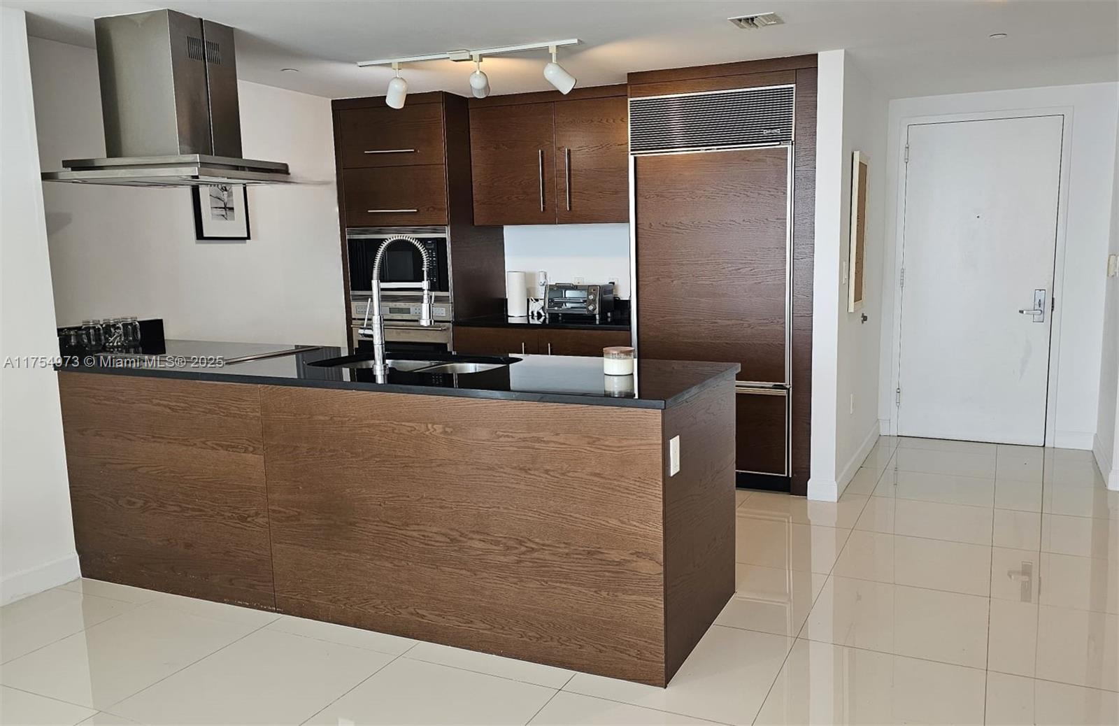495 Brickell Ave #5403, Miami FL 33131