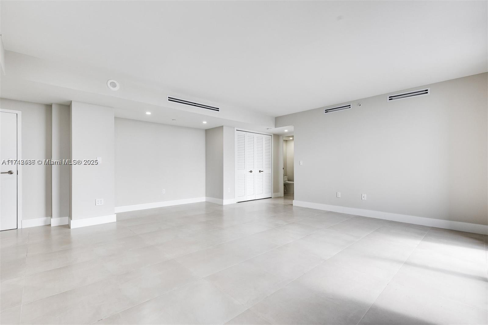 1330 West Ave #3304, Miami Beach FL 33139
