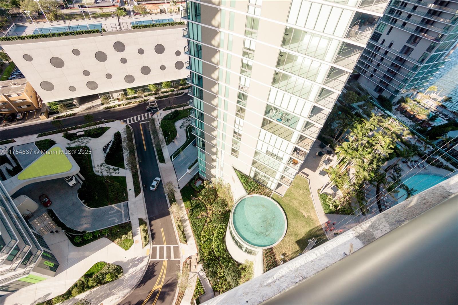 480 NE 31st St #1807, Miami FL 33137
