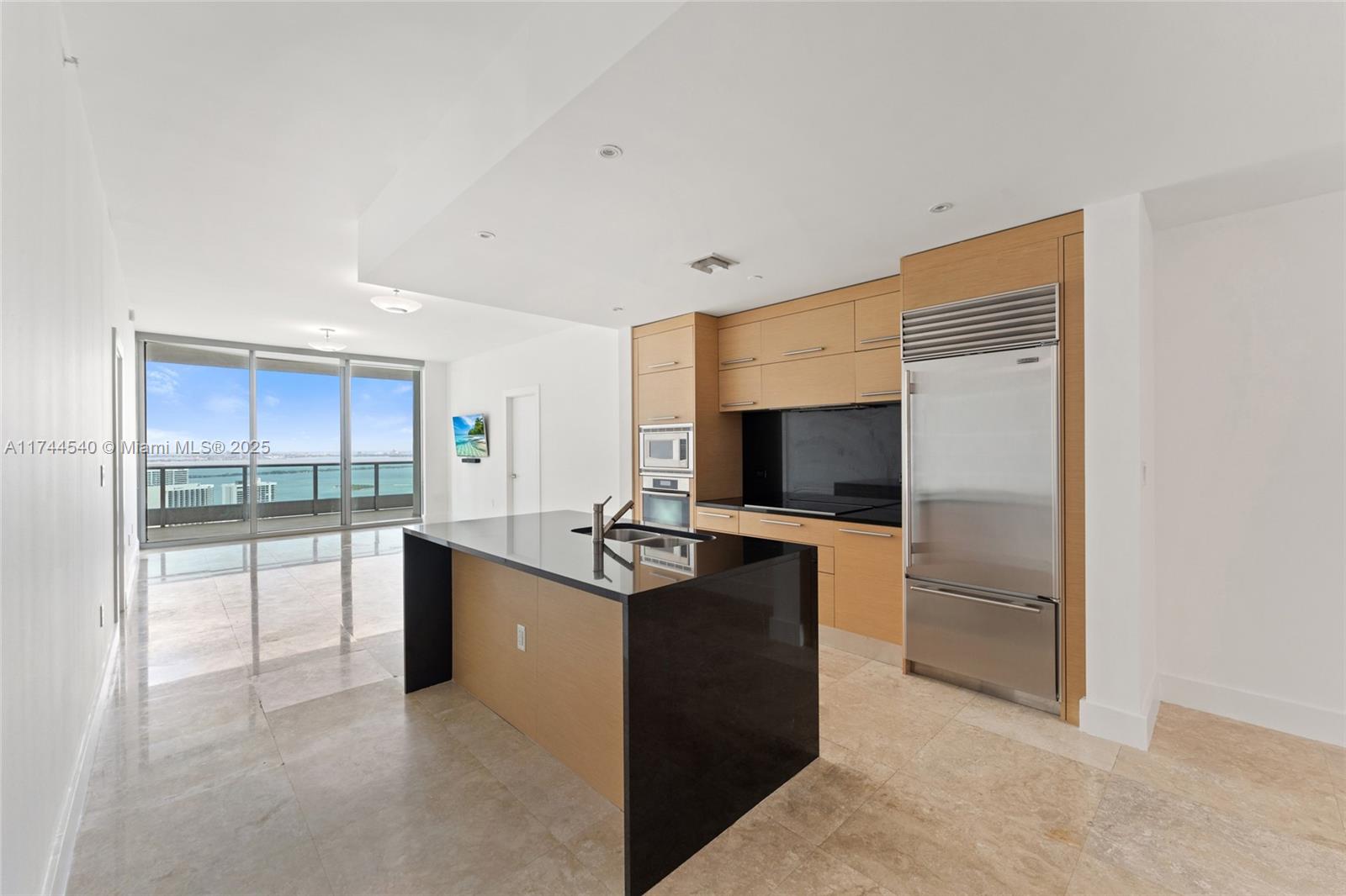 900 Biscayne Blvd #4708, Miami FL 33132