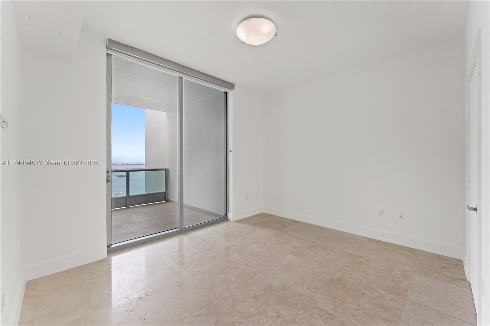 900 Biscayne Blvd #4708, Miami FL 33132