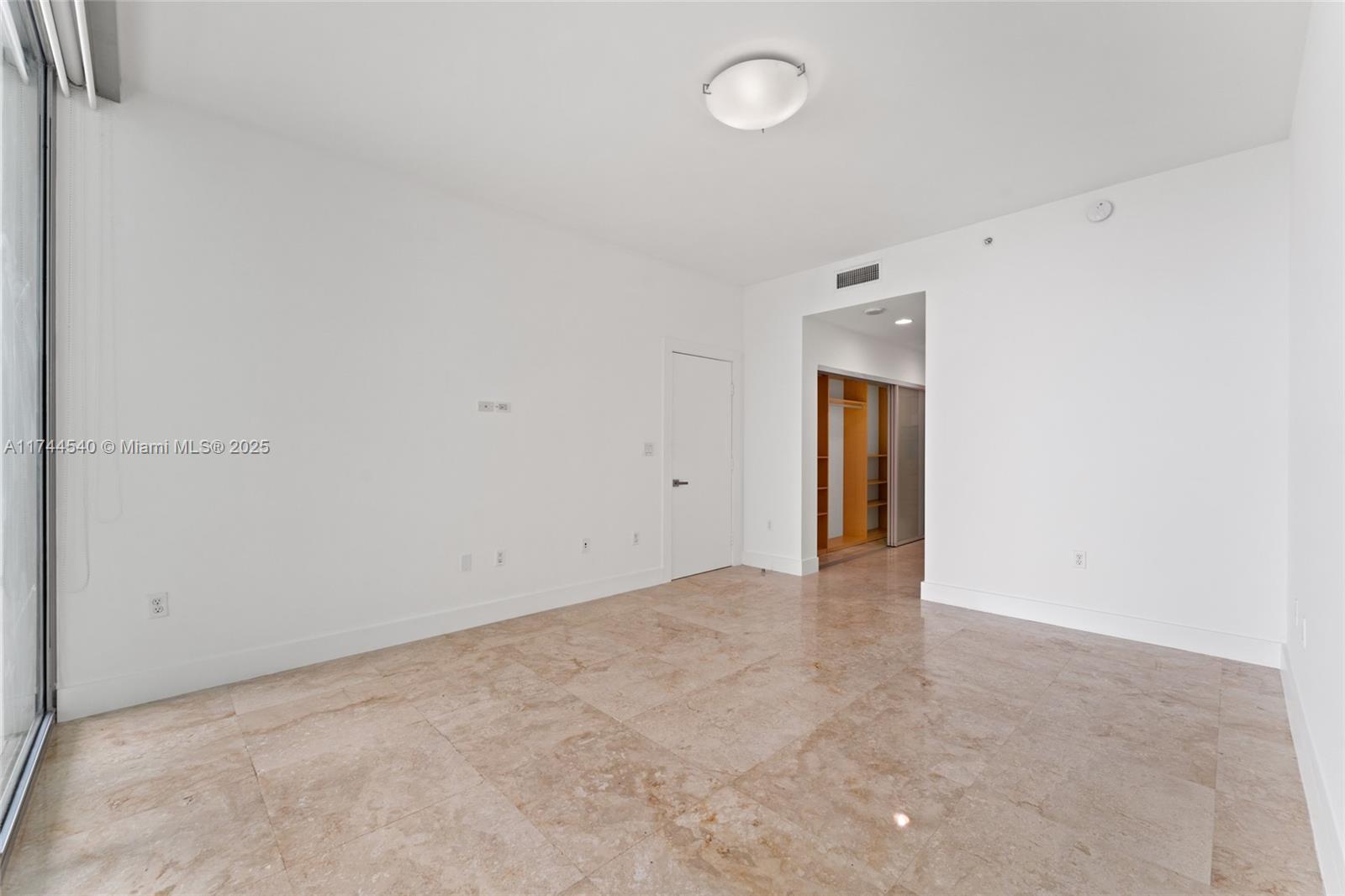 900 Biscayne Blvd #4708, Miami FL 33132