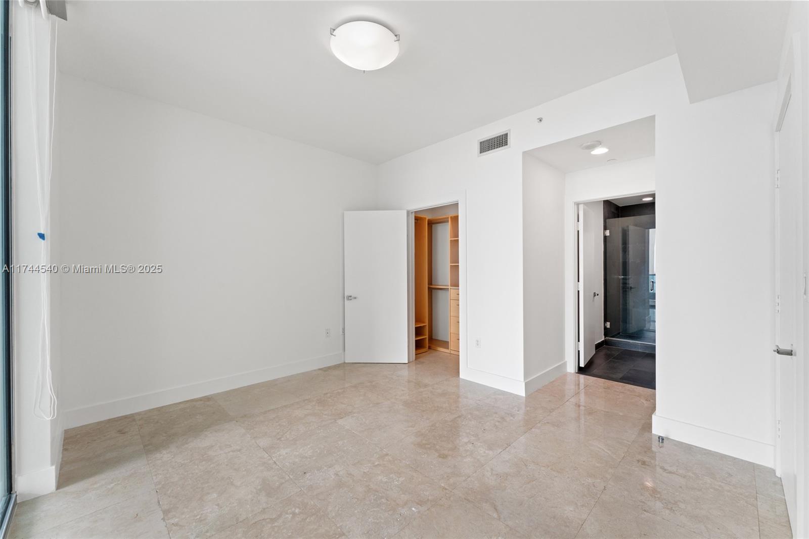 900 Biscayne Blvd #4708, Miami FL 33132