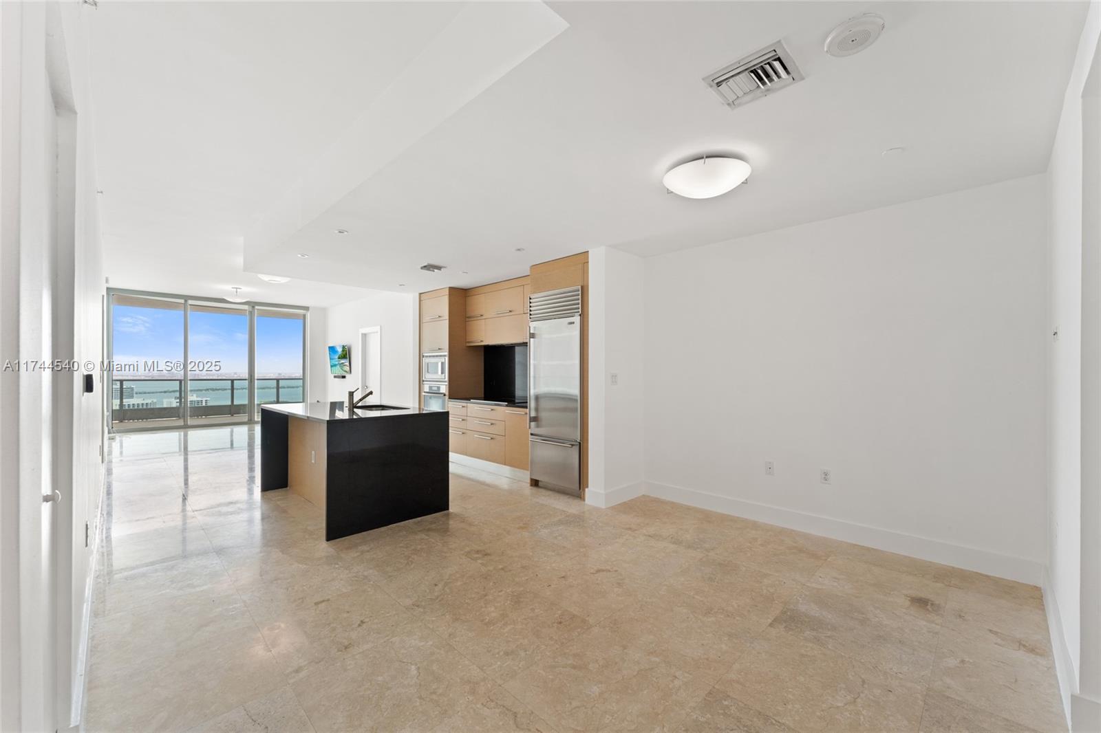 900 Biscayne Blvd #4708, Miami FL 33132