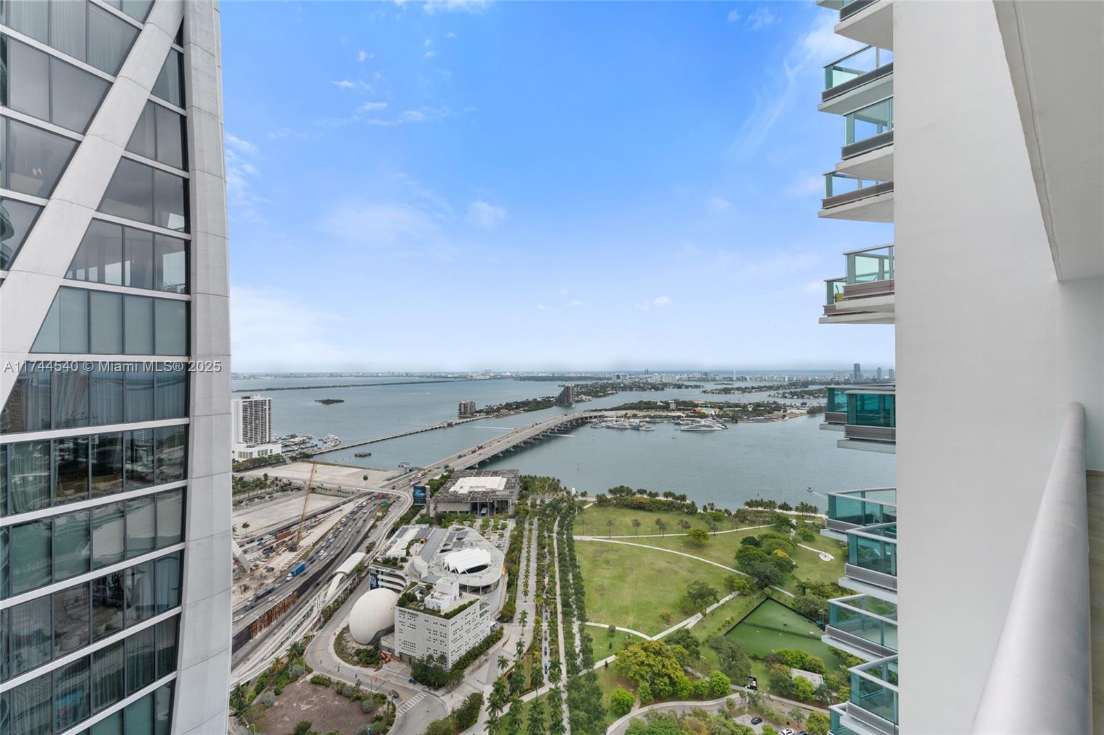 900 Biscayne Blvd #4708, Miami FL 33132