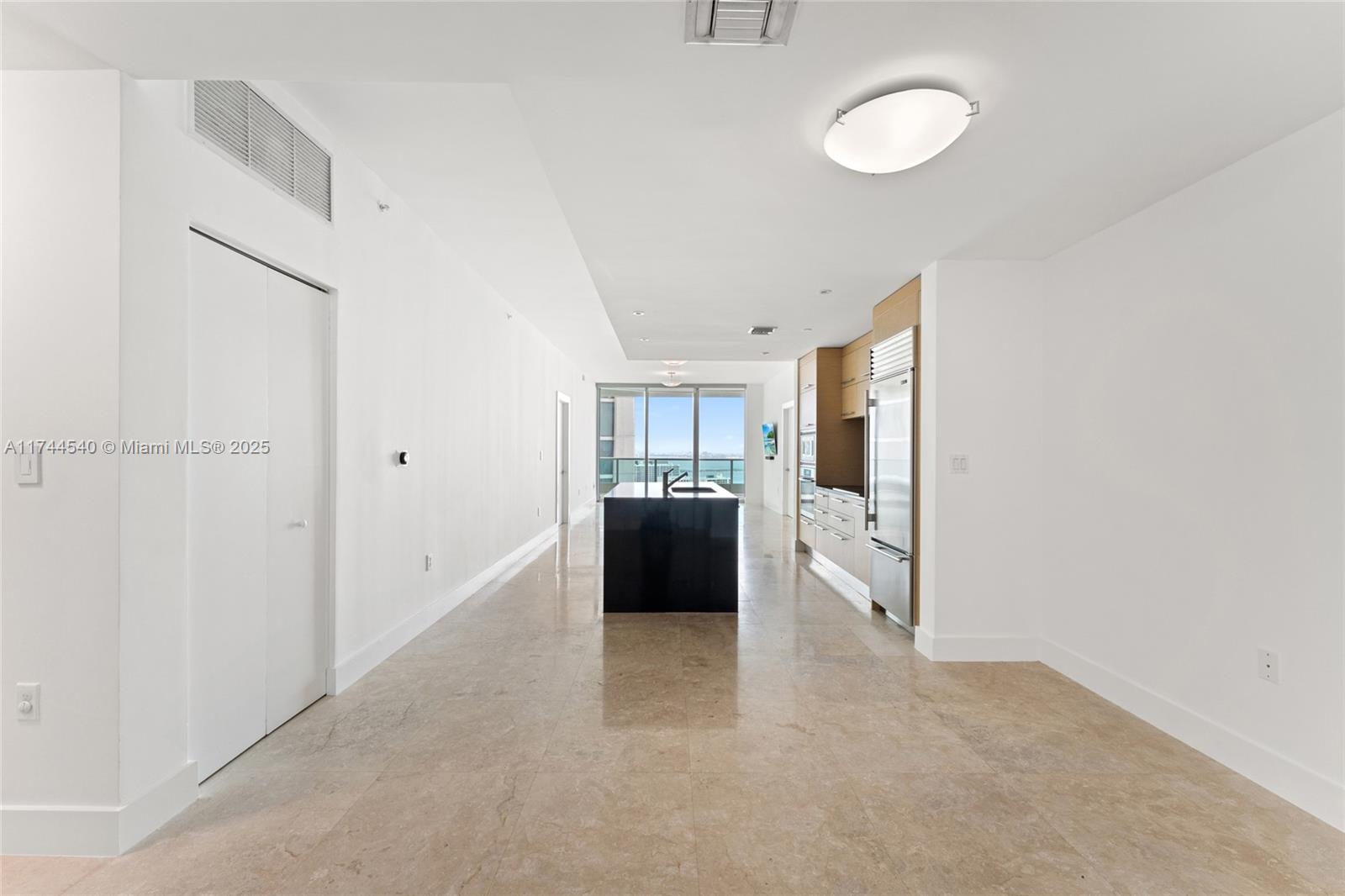 900 Biscayne Blvd #4708, Miami FL 33132