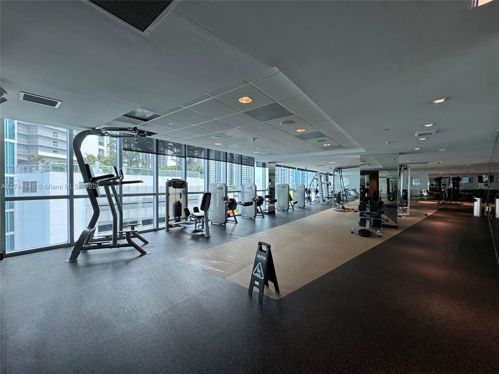 900 Biscayne Blvd #4708, Miami FL 33132