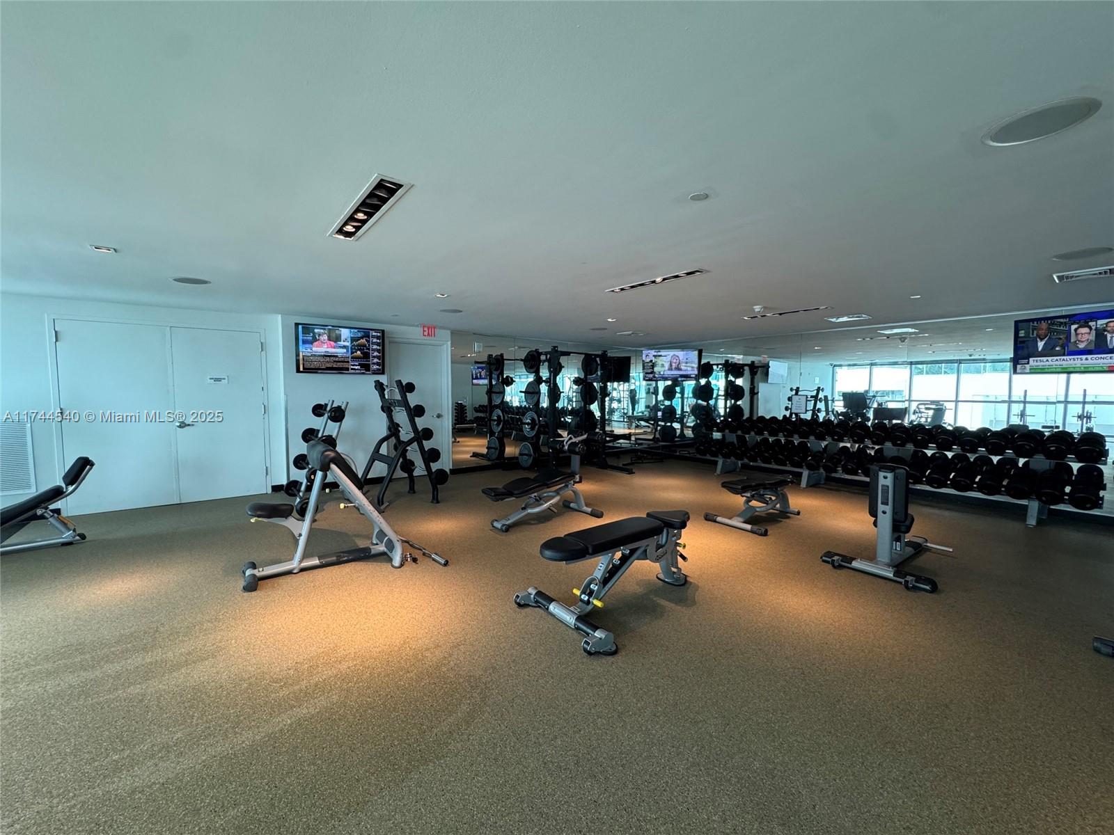900 Biscayne Blvd #4708, Miami FL 33132
