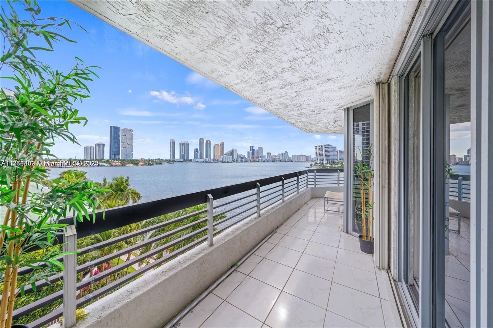 3530 Mystic Pointe Dr #715, Aventura FL 33180