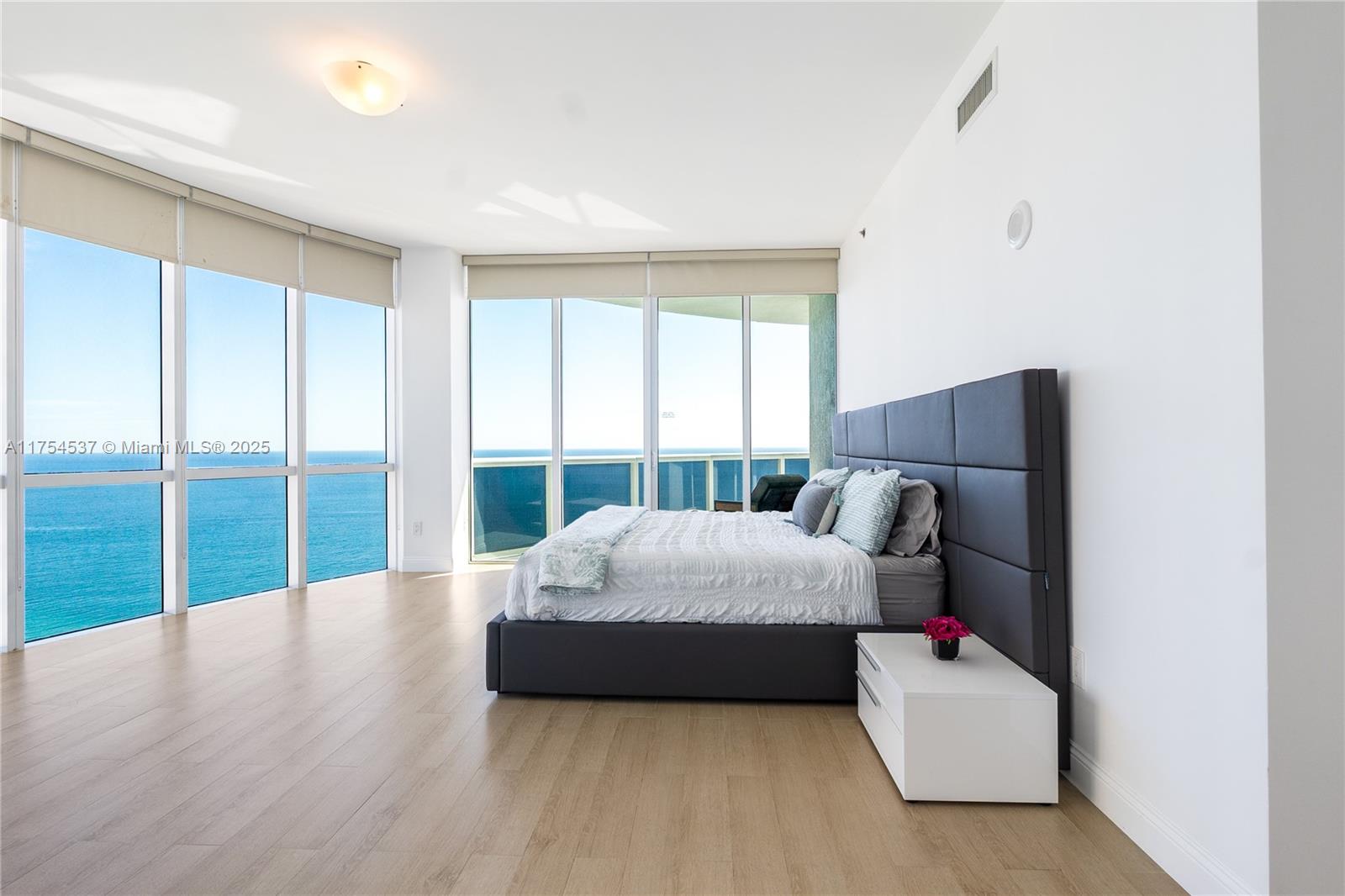 16001 Collins Ave #2801, Sunny Isles Beach FL 33160