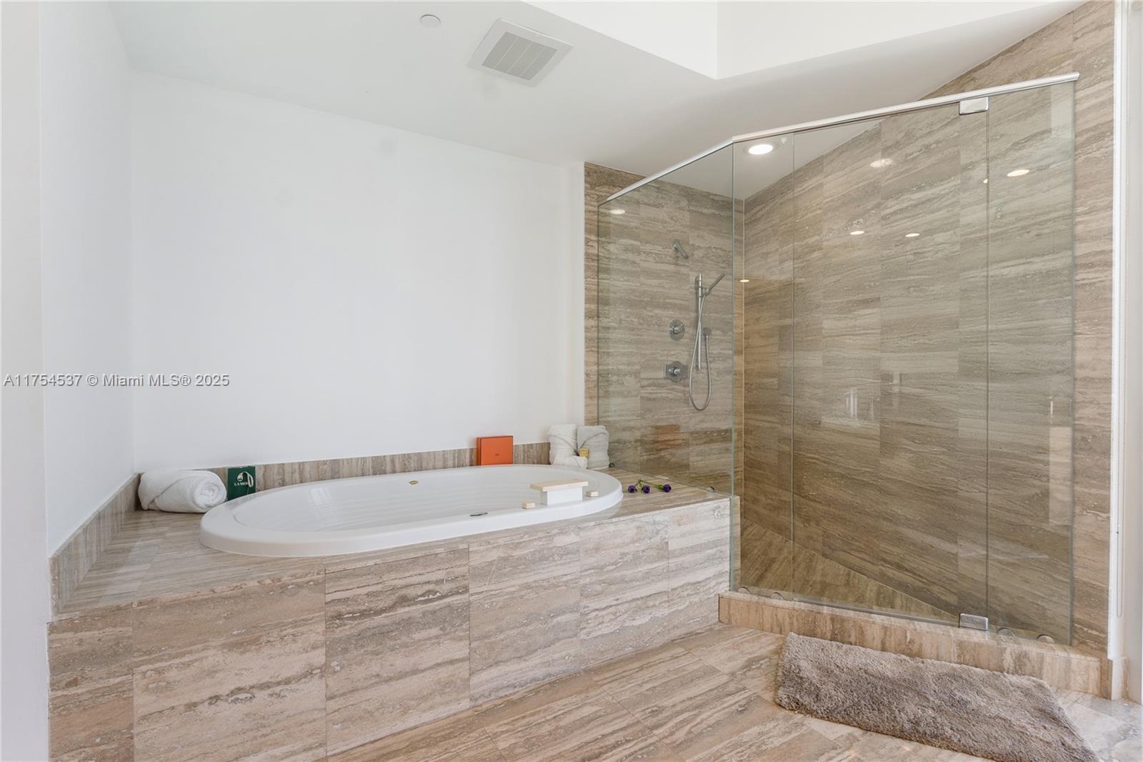 16001 Collins Ave #2801, Sunny Isles Beach FL 33160