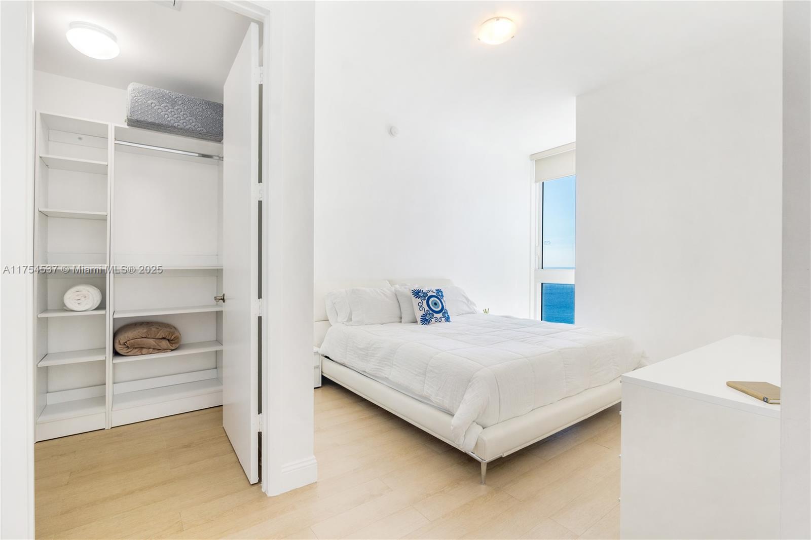 16001 Collins Ave #2801, Sunny Isles Beach FL 33160
