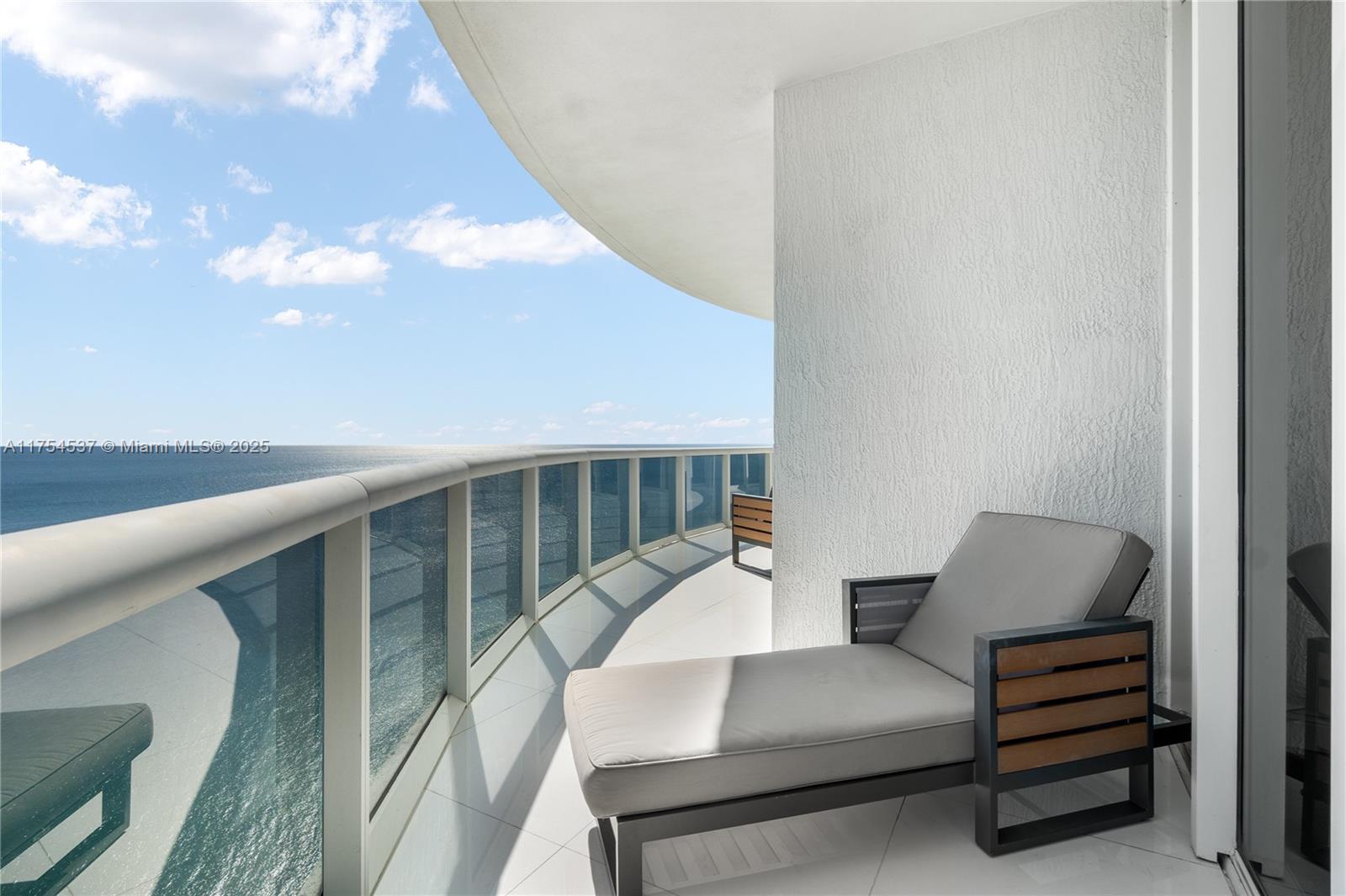 16001 Collins Ave #2801, Sunny Isles Beach FL 33160