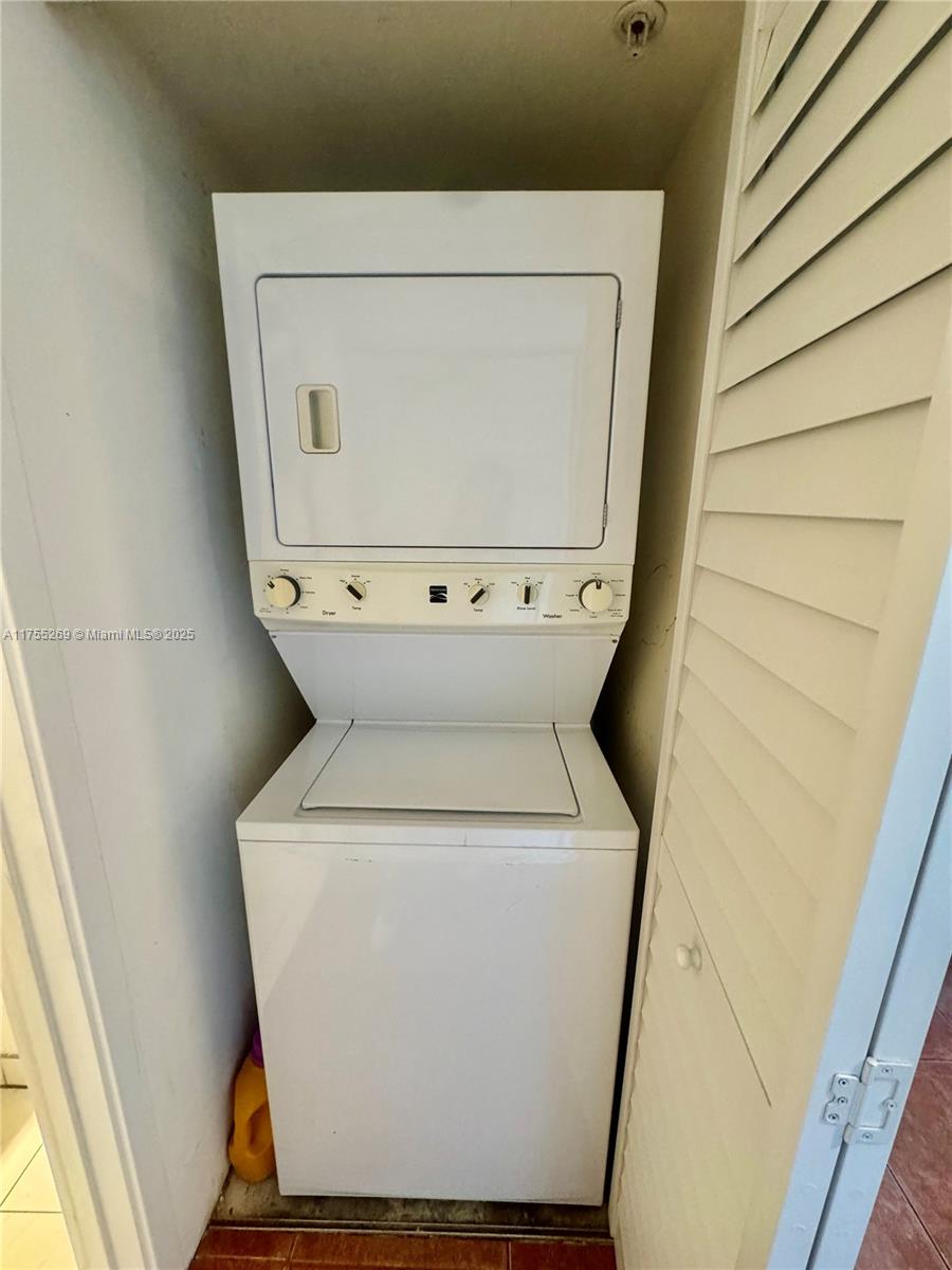 Listing Photo 10