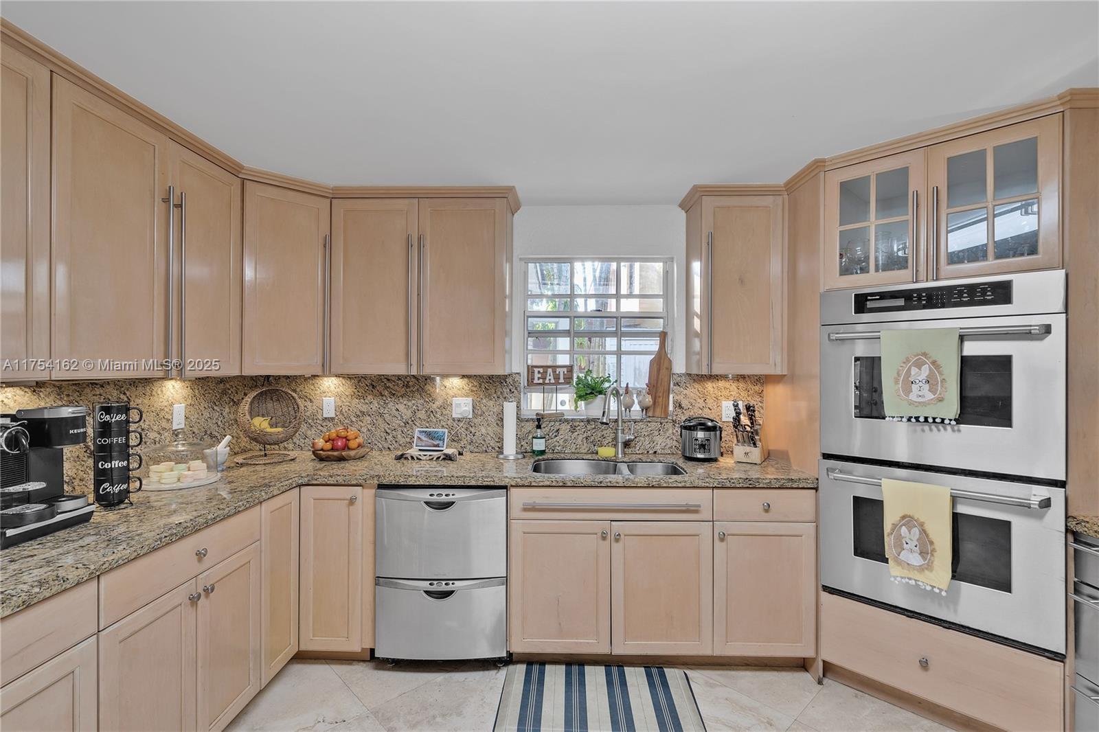 10298 NW 130th St, Hialeah Gardens, Florida image 49