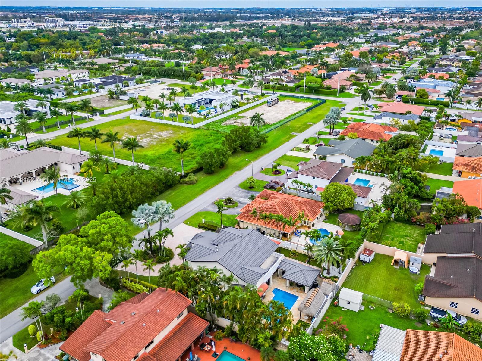 10298 NW 130th St, Hialeah Gardens, Florida image 5
