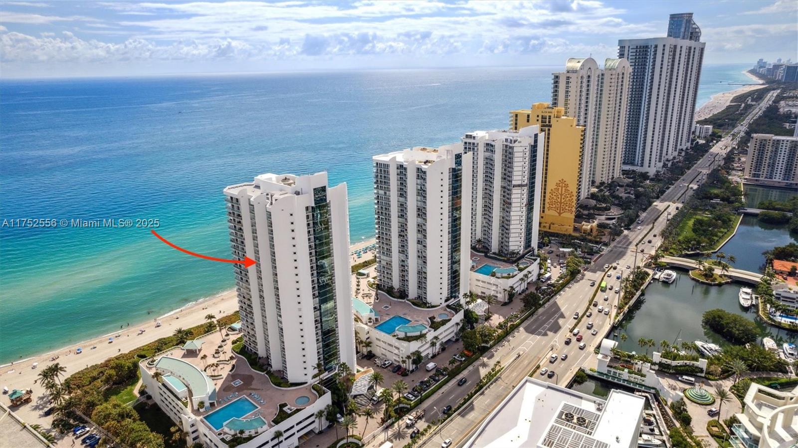 Apartamento à Venda em Sunny Isles Beach, FL