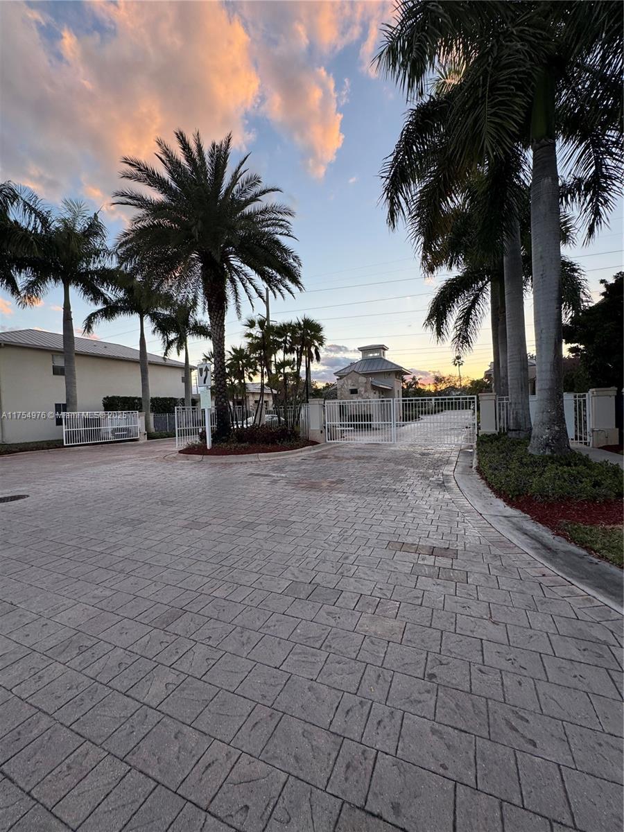 7010 NW 106th Ave, Doral, Florida image 19