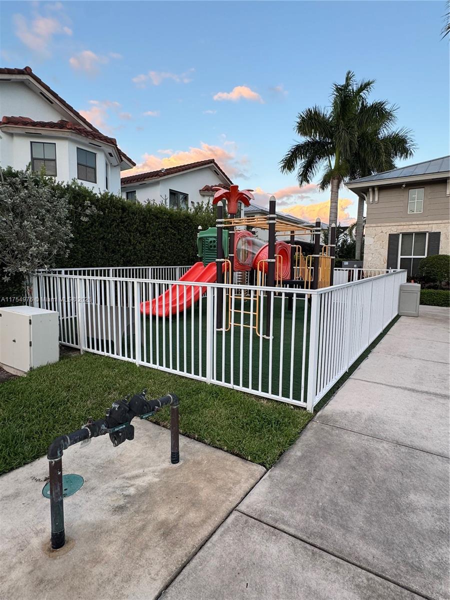 7010 NW 106th Ave, Doral, Florida image 22