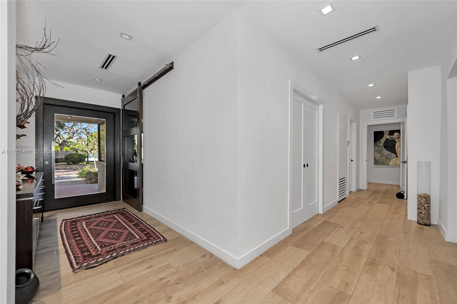 92 W Mashta Dr, Key Biscayne, Florida image 10