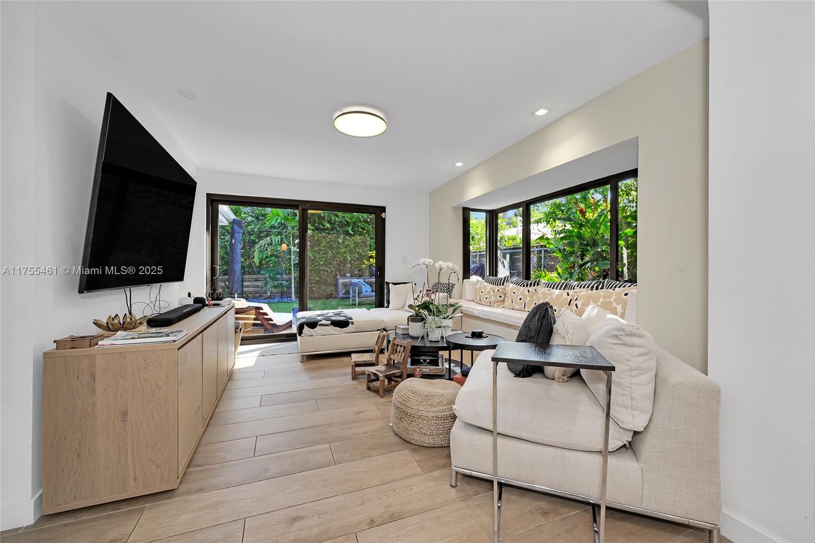92 W Mashta Dr, Key Biscayne, Florida image 15