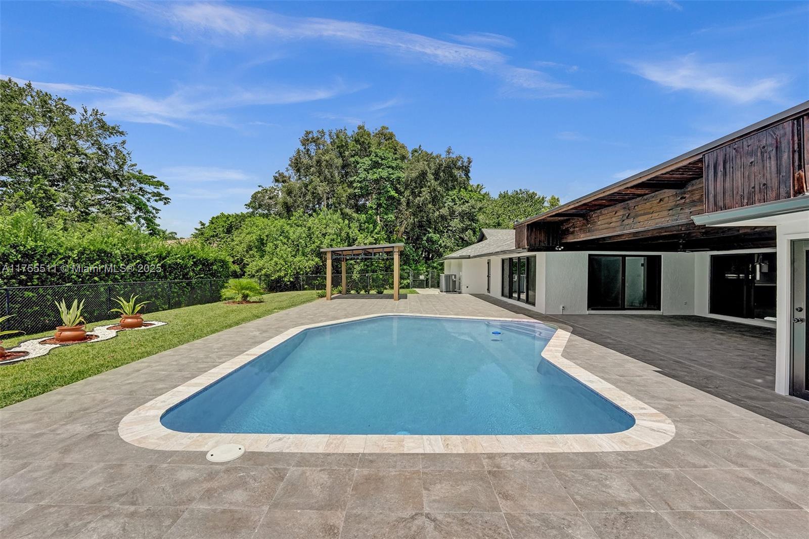 12100 NW 6th St, Plantation, Florida image 10