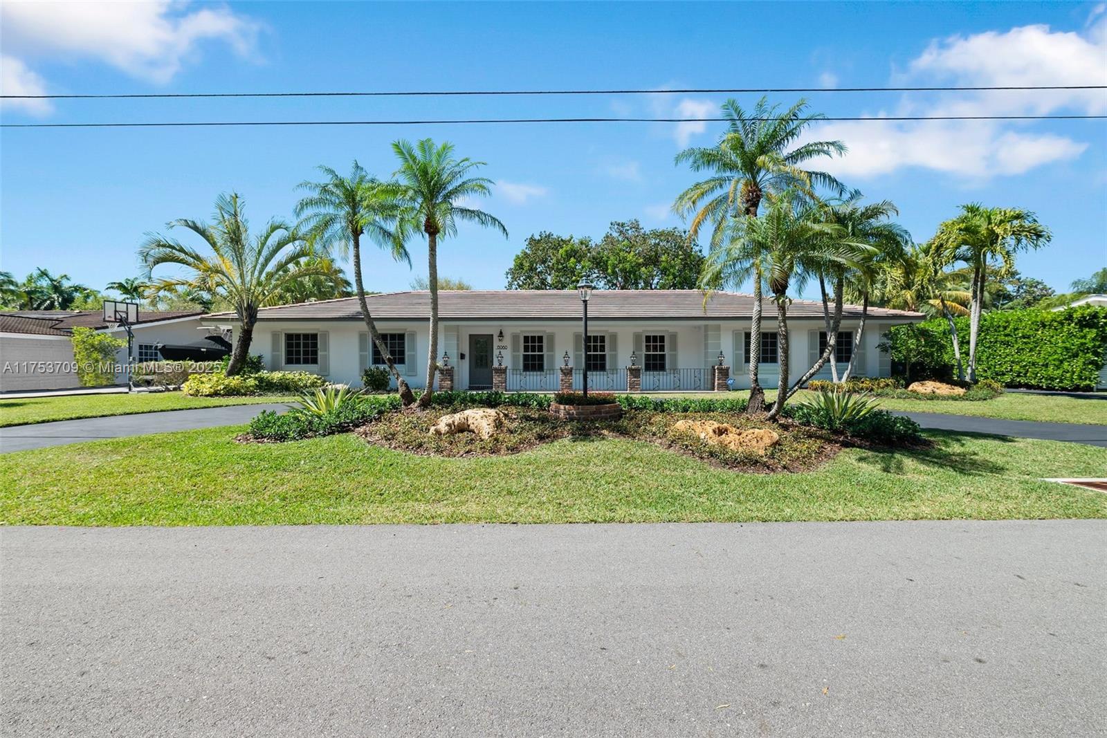 13060 SW 70th Ave, Pinecrest, Florida image 1