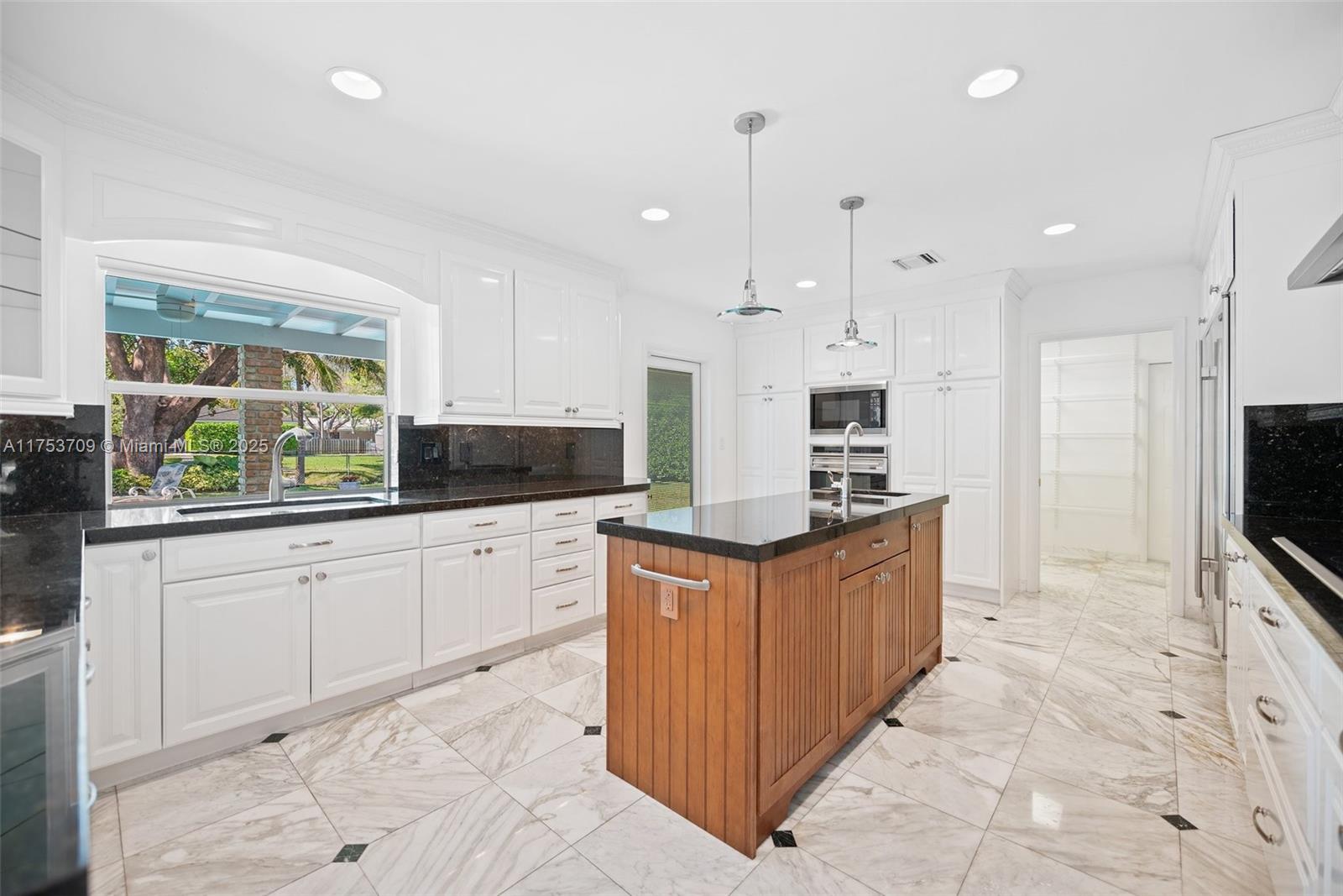 13060 SW 70th Ave, Pinecrest, Florida image 14
