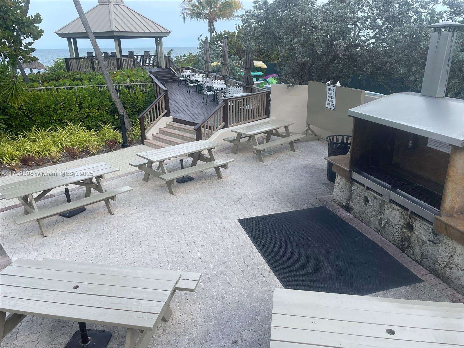 1121 Crandon Blvd #D404, Key Biscayne, Florida image 27