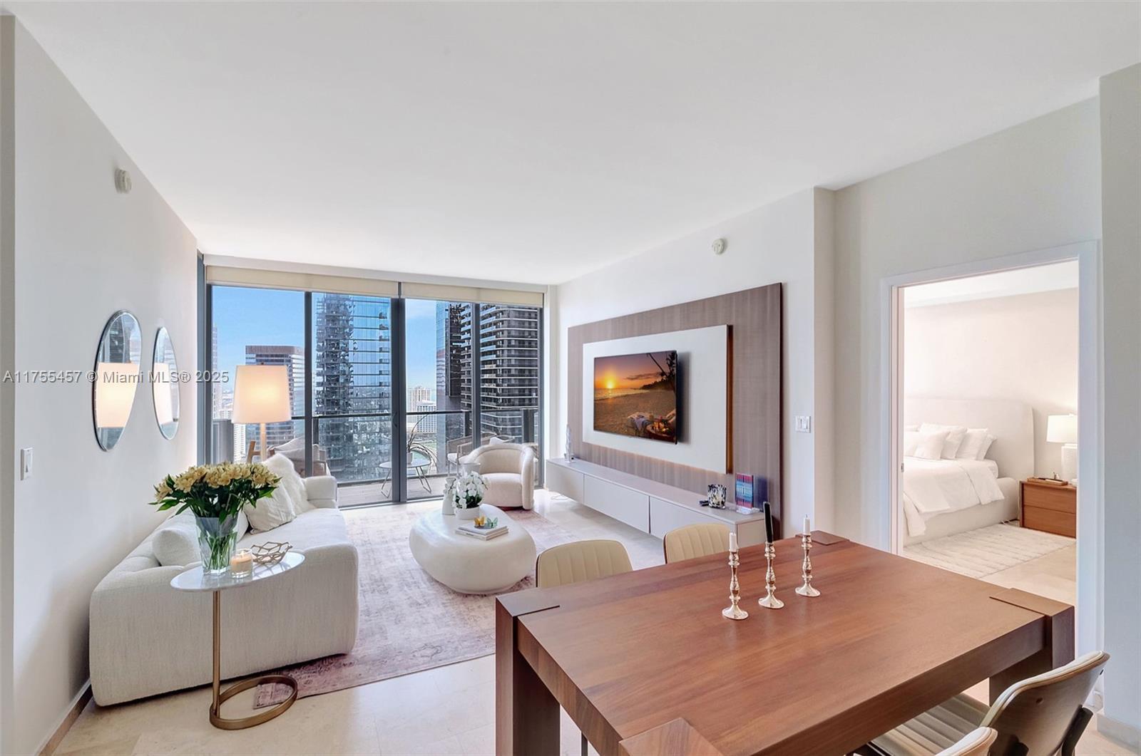 Apartamento à Venda em Miami, FL