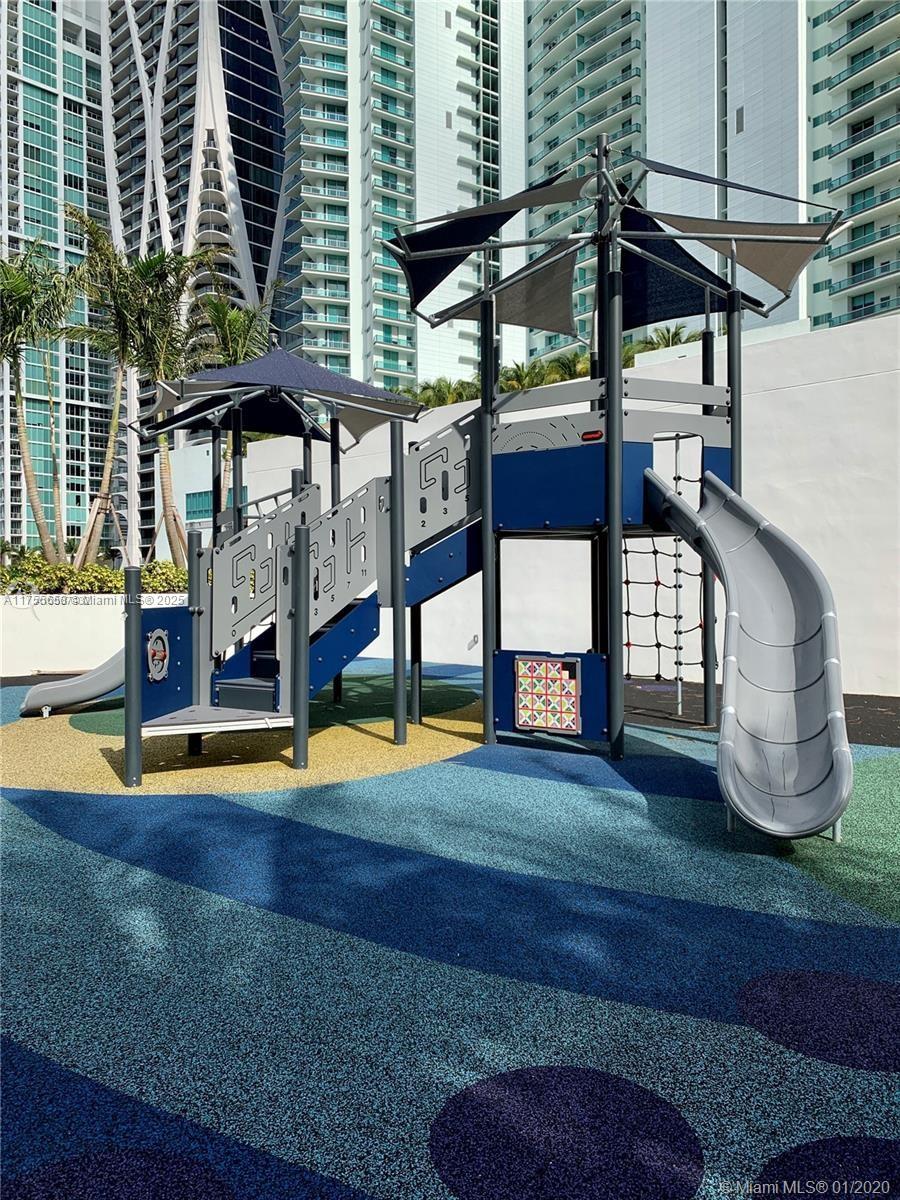 851 NE 1st Ave #2305, Miami FL 33132