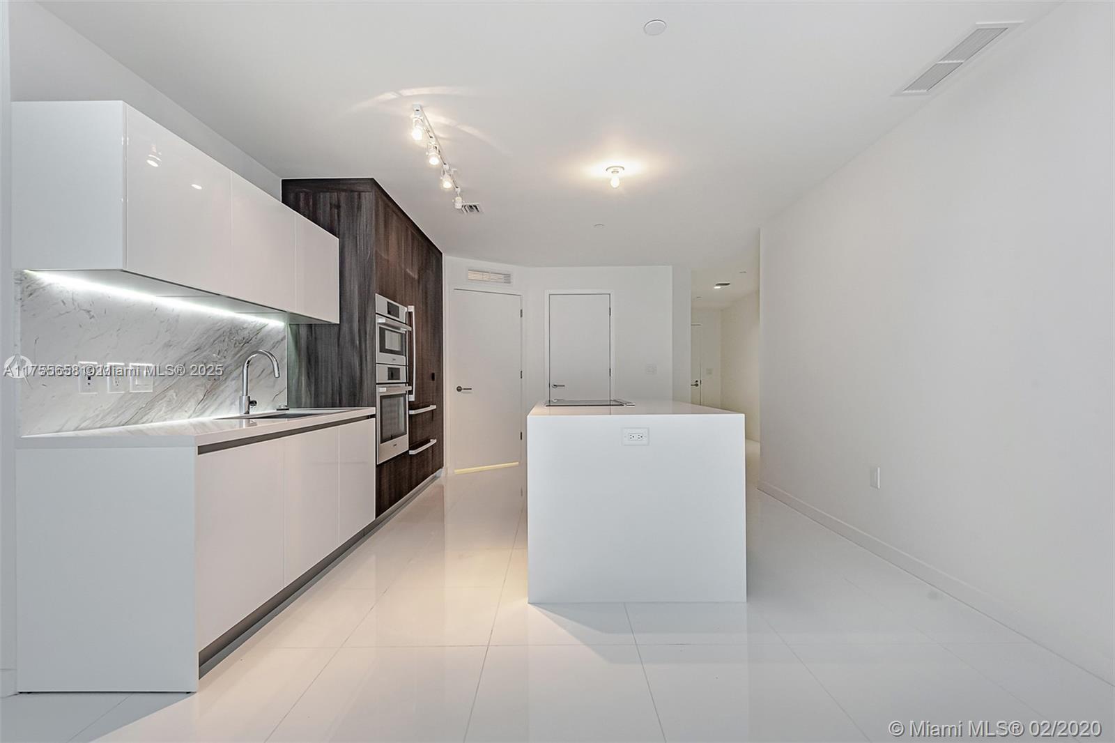 851 NE 1st Ave #2305, Miami FL 33132