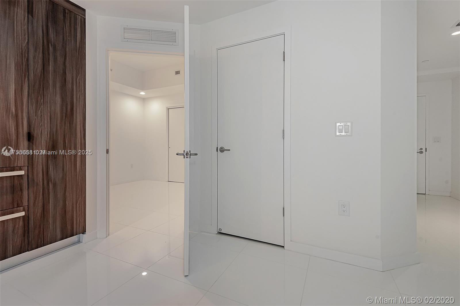 851 NE 1st Ave #2305, Miami FL 33132