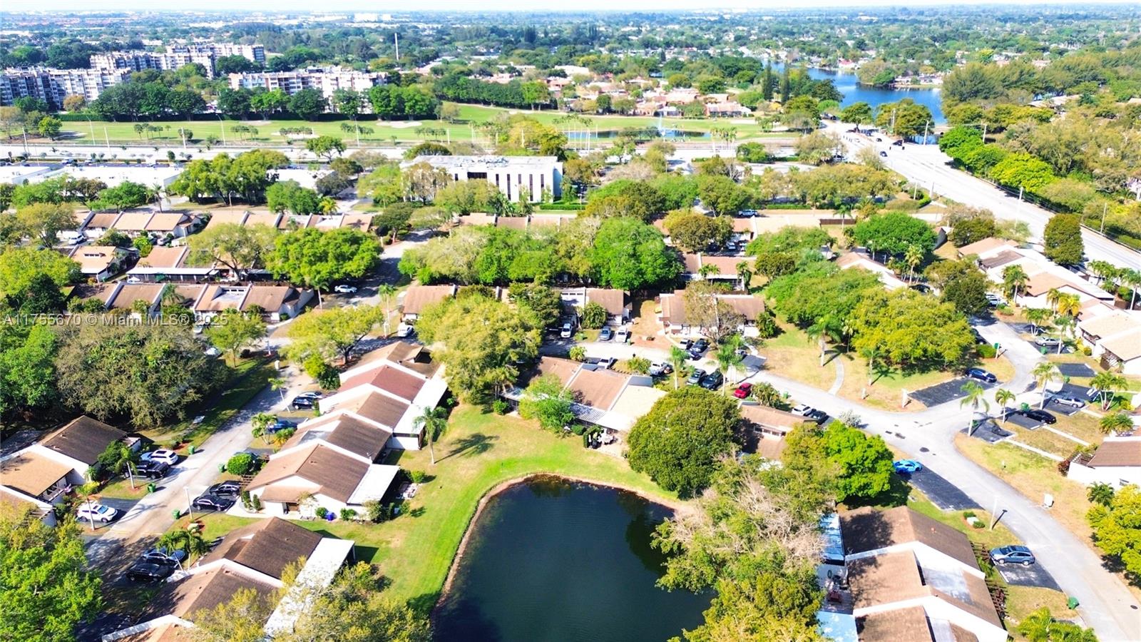 1640 NW 98th Ter #1640, Pembroke Pines, Florida image 25