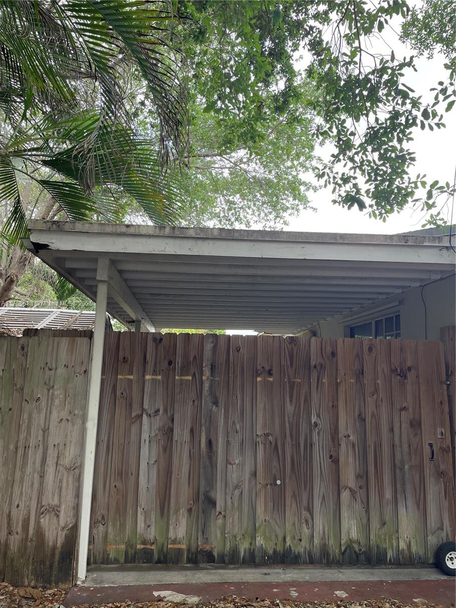 3611 SW 36th St, West Park, Florida image 17