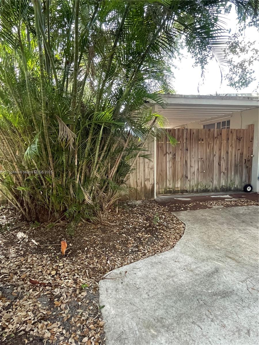 3611 SW 36th St, West Park, Florida image 5
