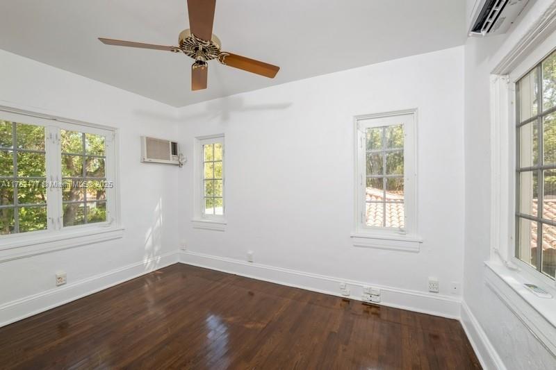 515 NE 101st St, Miami Shores, Florida image 32