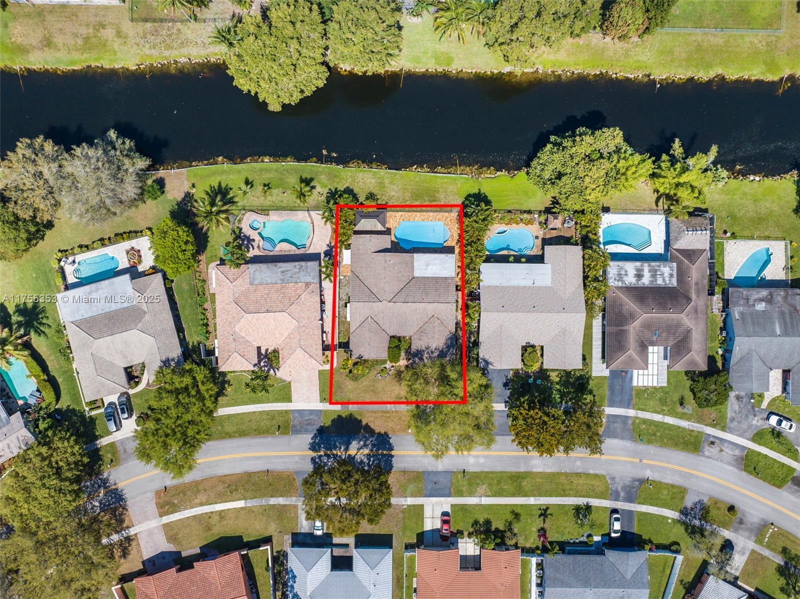 847 W Plantation Cir, Plantation, Florida image 2