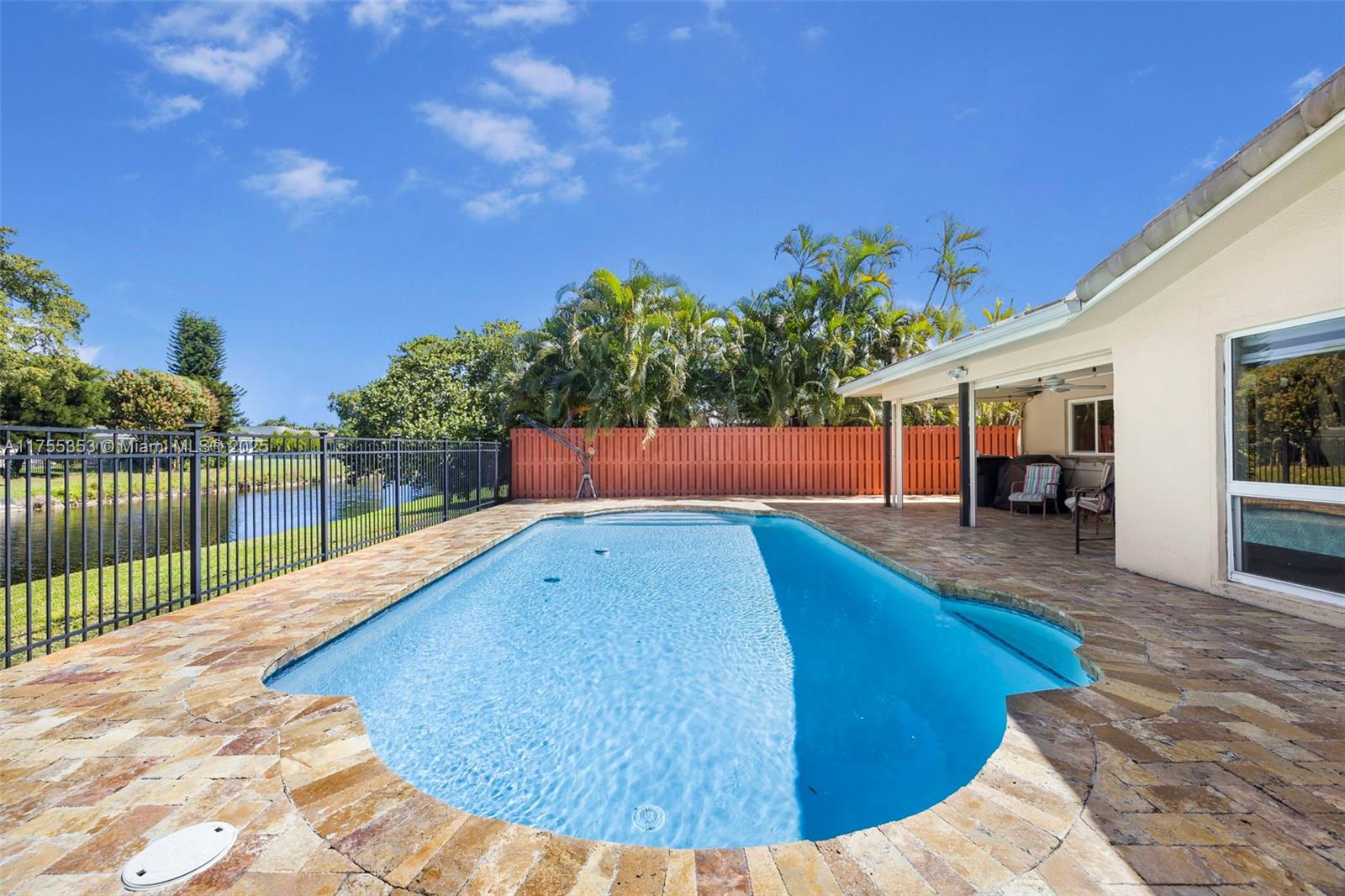 847 W Plantation Cir, Plantation, Florida image 3