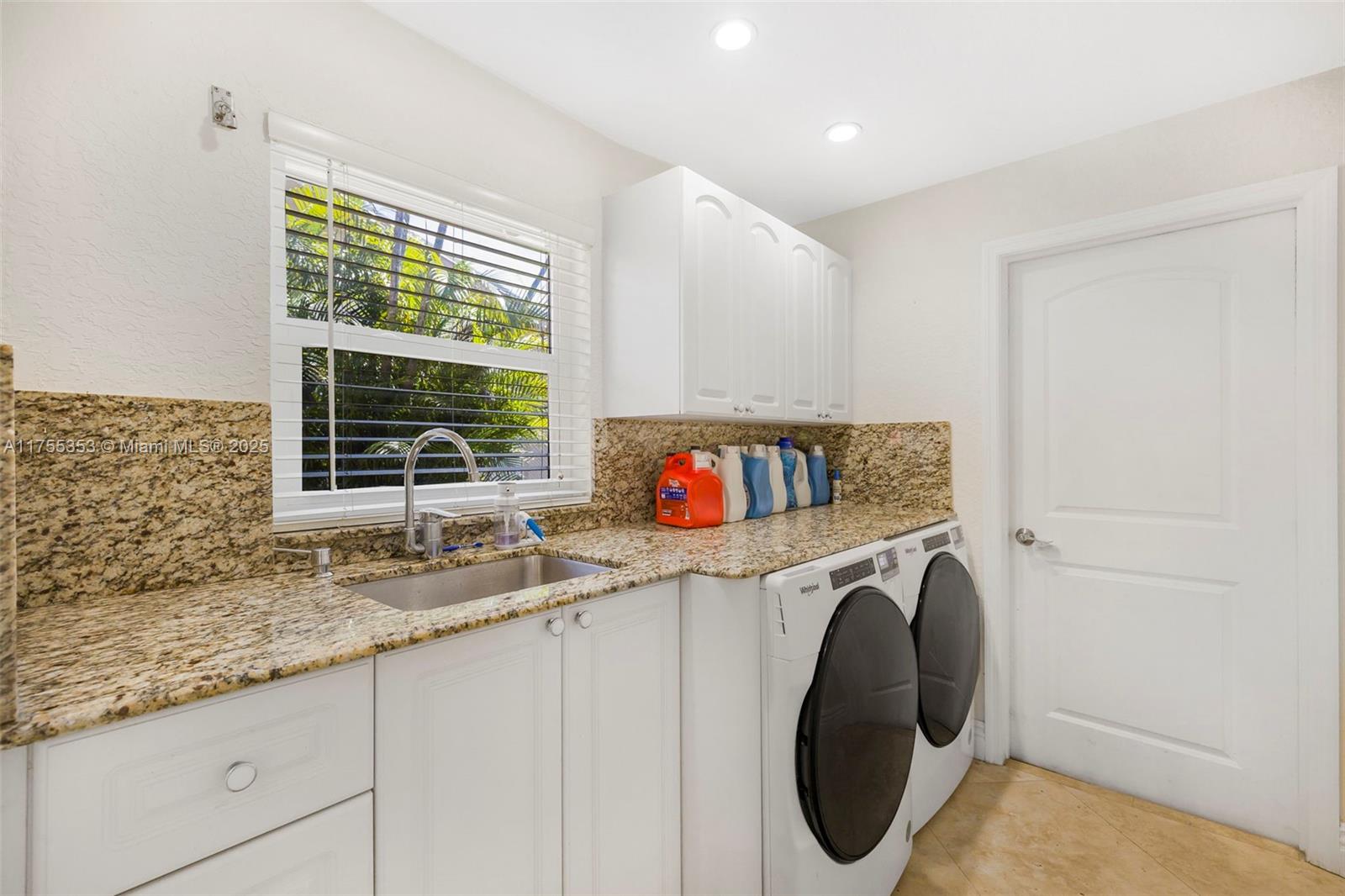 847 W Plantation Cir, Plantation, Florida image 35