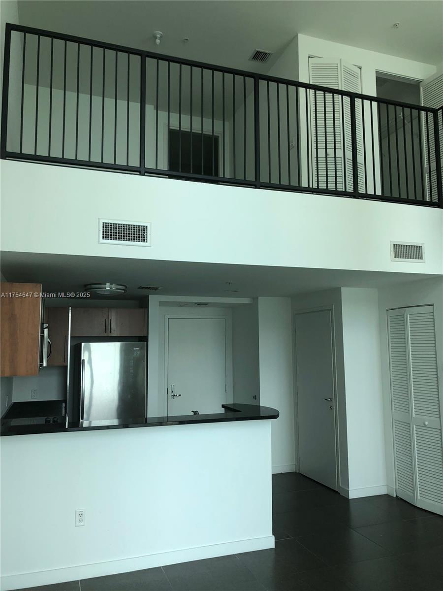 300 S Biscayne Blvd #Loft 1006, Miami FL 33131