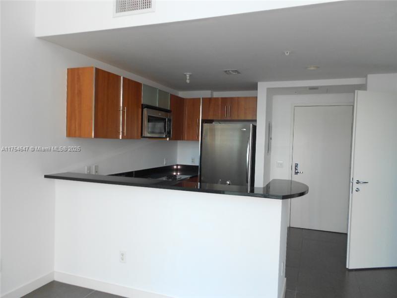 300 S Biscayne Blvd #Loft 1006, Miami FL 33131