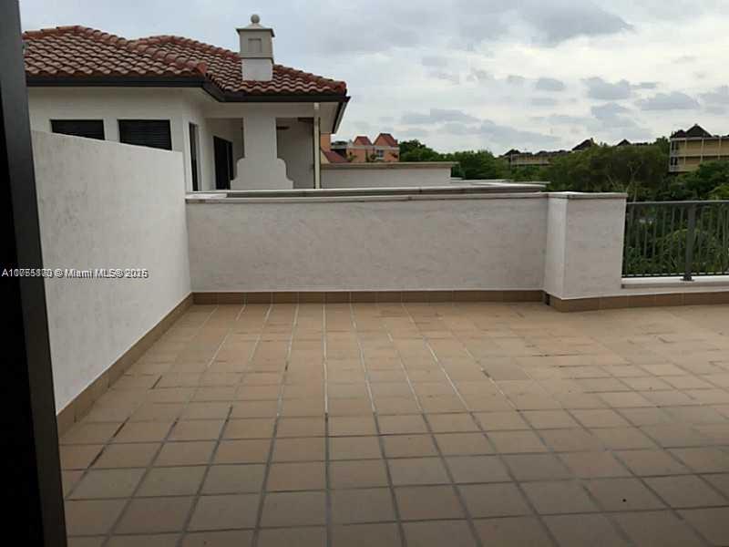 5220 NW 83rd Ct, Doral, Florida image 2