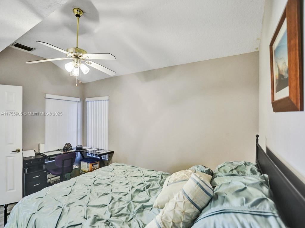 1020 Via Jardin #1020, Riviera Beach, Florida image 24