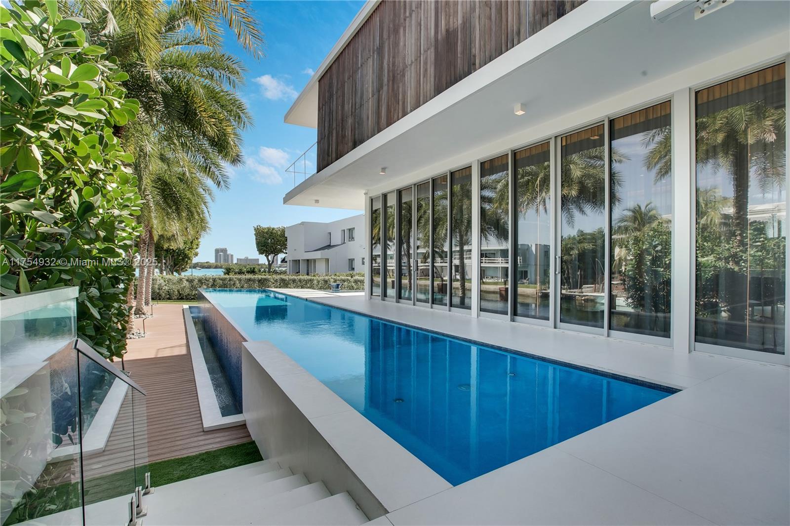 13390 Biscayne Bay Dr, North Miami, Florida image 16