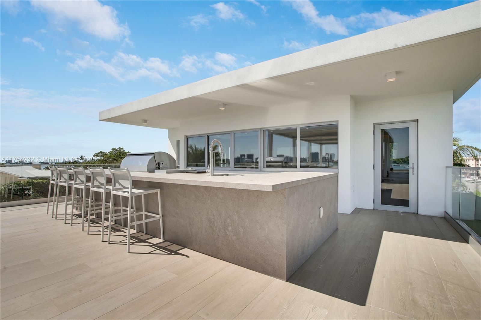 13390 Biscayne Bay Dr, North Miami, Florida image 30