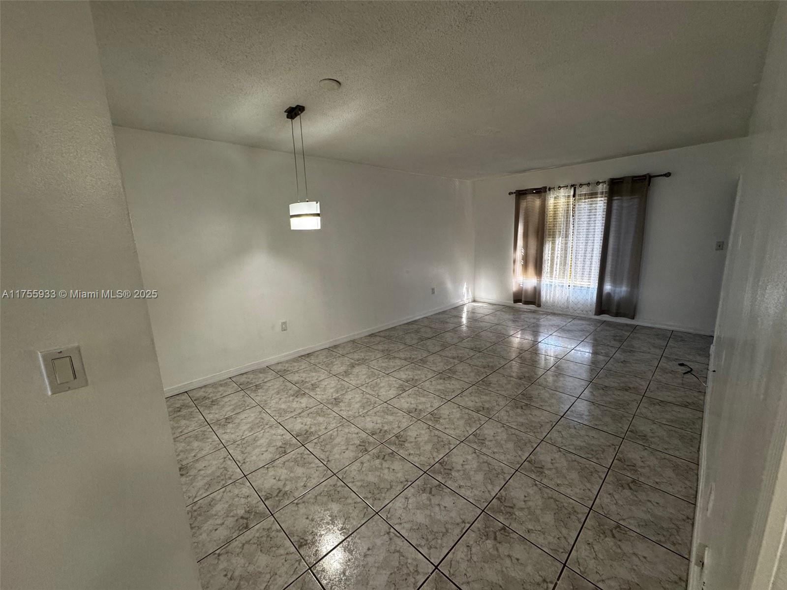 160 Royal Palm Rd #214, Hialeah Gardens, Florida image 5